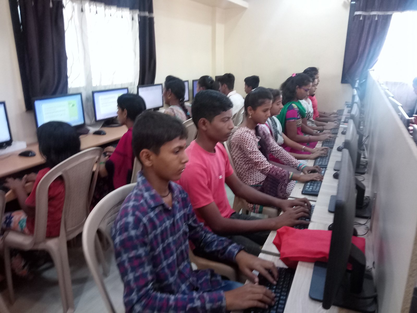 Neelam Computer and Typewriting Institute
