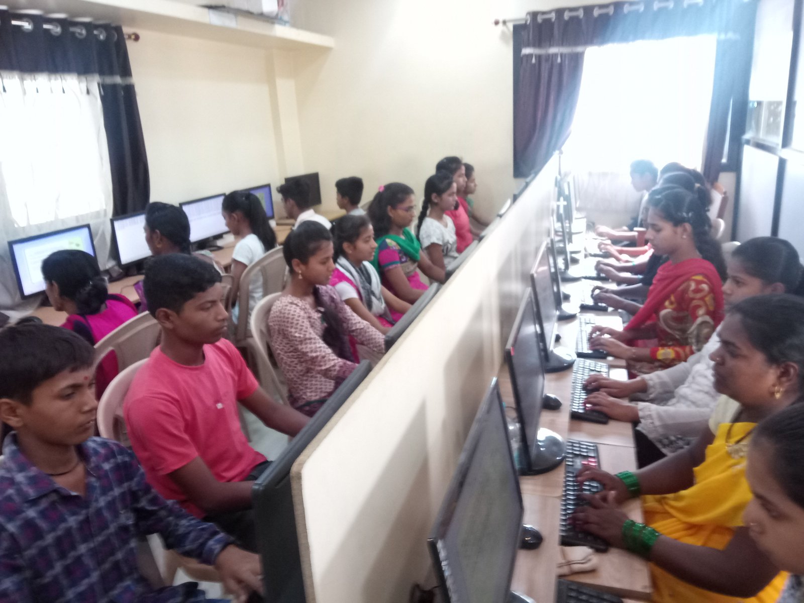 Neelam Computer and Typewriting Institute